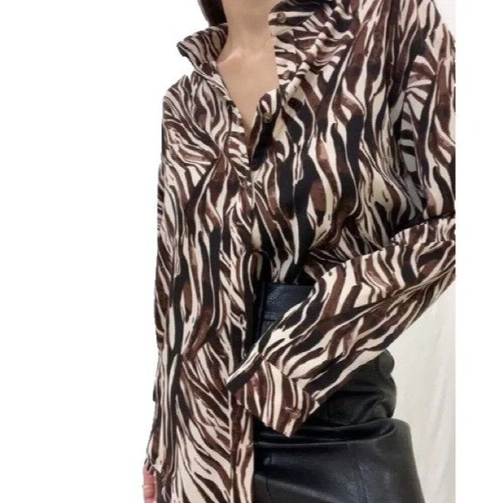 Brown & Ivory Zebra Print Button-Up Long Sleeve Blouse with Pleat‎ Back
